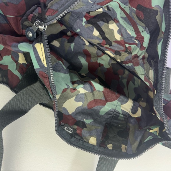 Kipling  camo printed  Packable duffle Bag - Picture 8 of 8
